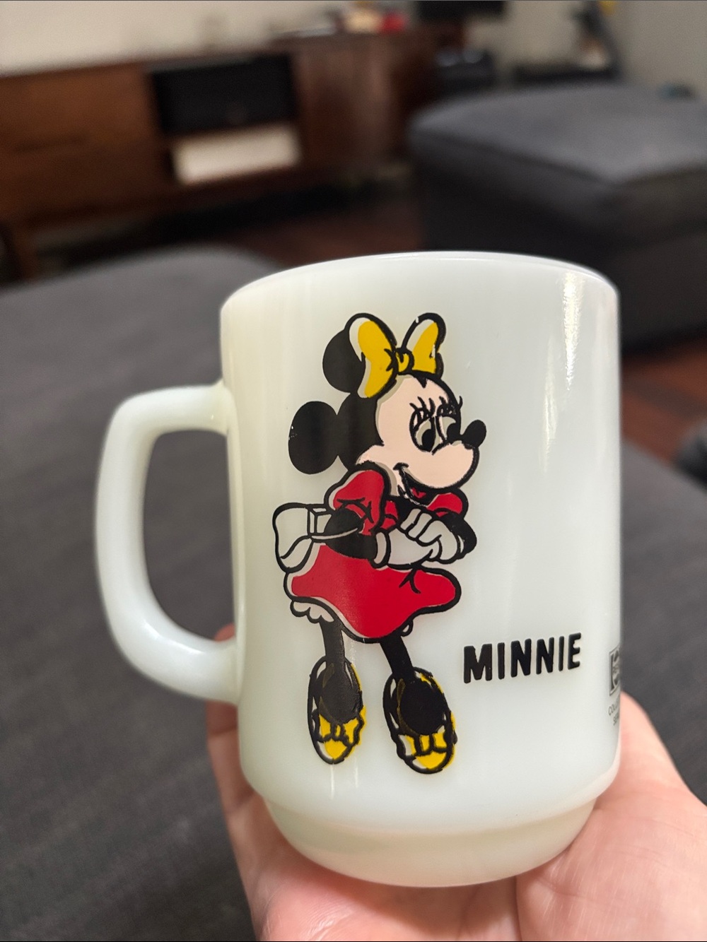 Vintage 1980 Minnie Mouse Pepsi Collector Series Milk Glass Mug 🐭✨